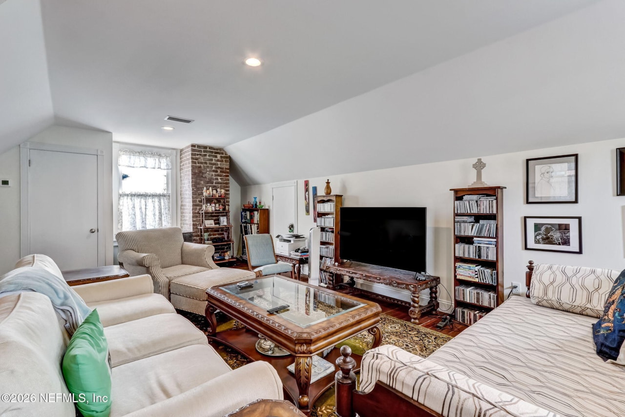22 N 4th St Fernandina Beach