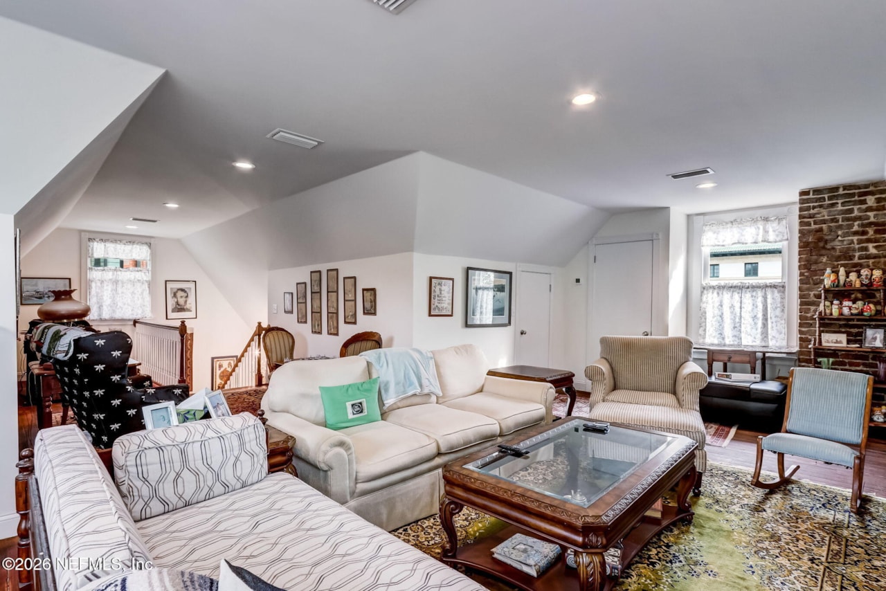 22 N 4th St Fernandina Beach