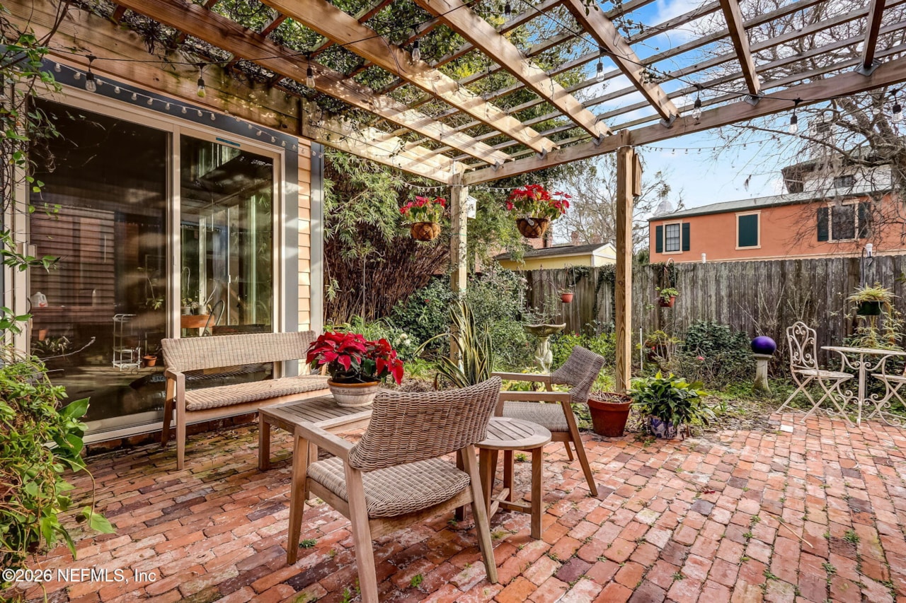 22 N 4th St Fernandina Beach