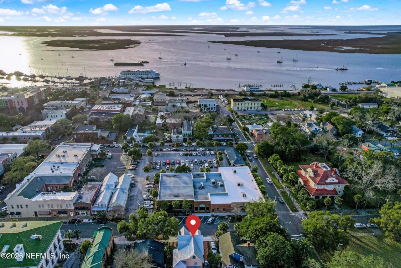 22 N 4th St Fernandina Beach