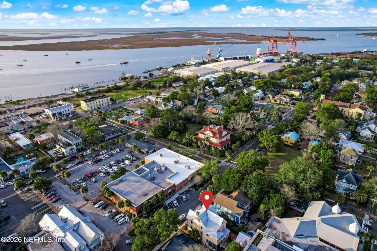 22 N 4th St Fernandina Beach
